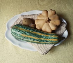 Plat de légumes en Faïence